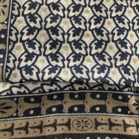 TALBOTS Multi-Color Pattern Wool & Rayon Scarf - Picture 4 of 5